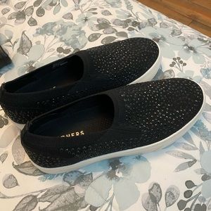 Sketchers memory foam shoes